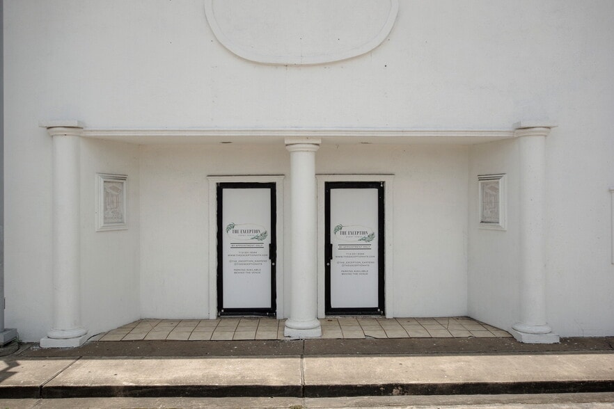 6704 Harrisburg Blvd, Houston, TX for lease - Building Photo - Image 3 of 24