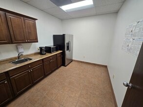 9600 Southern Pine Blvd, Charlotte, NC à louer Photo intérieure- Image 2 de 8