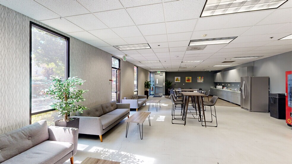 1185 Campbell Ave, San Jose, CA à louer - Numérisation 3D de Matterport - Image 2 de 20