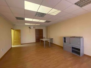 Industriel dans Fuente el Saz de Jarama, Madrid à vendre Photo du bâtiment- Image 2 de 11