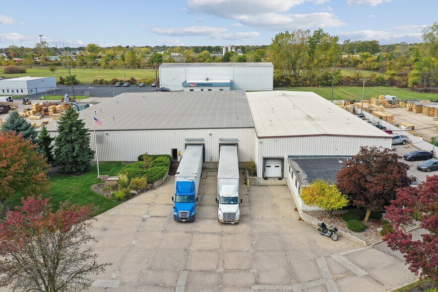 601 Detroit Ave, Monroe, MI à vendre - Photo du bâtiment - Image 3 de 11