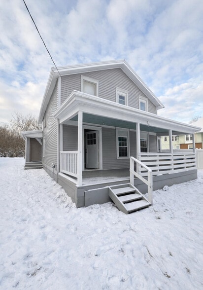 509 Delaware St, Syracuse, NY for sale - Primary Photo - Image 1 of 12