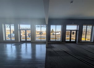 208-216 N Main St, Creve Coeur, IL à louer Photo intérieure- Image 2 de 10