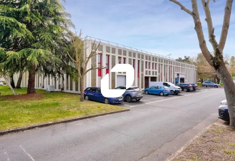 Flex dans Éragny à louer - Photo du bâtiment - Image 2 de 22