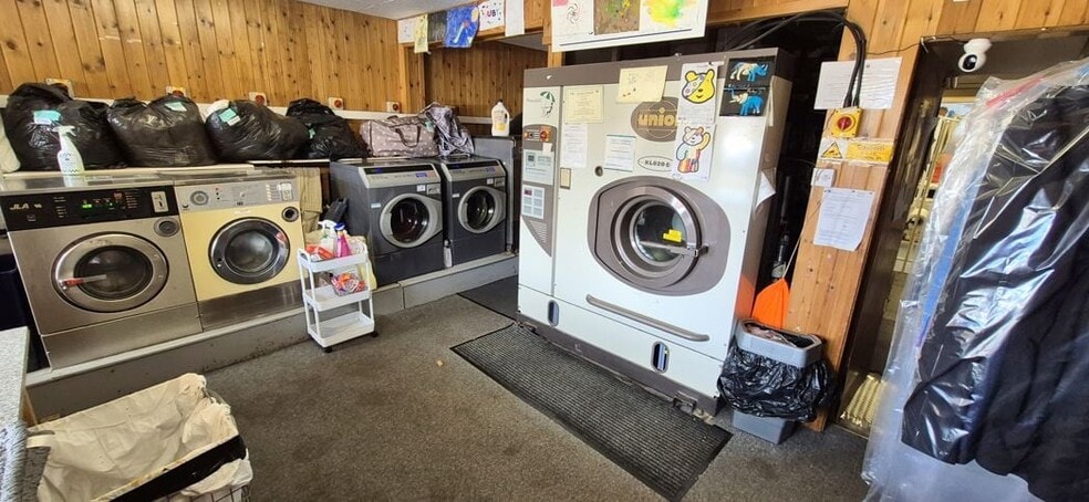 36-54 Newlands Park Dr, Scarborough à vendre - Photo intérieure - Image 2 de 4