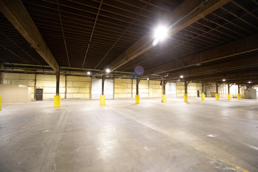 9017 Bonner Mill Rd, Missoula, MT à louer - Photo principale - Image 1 de 1