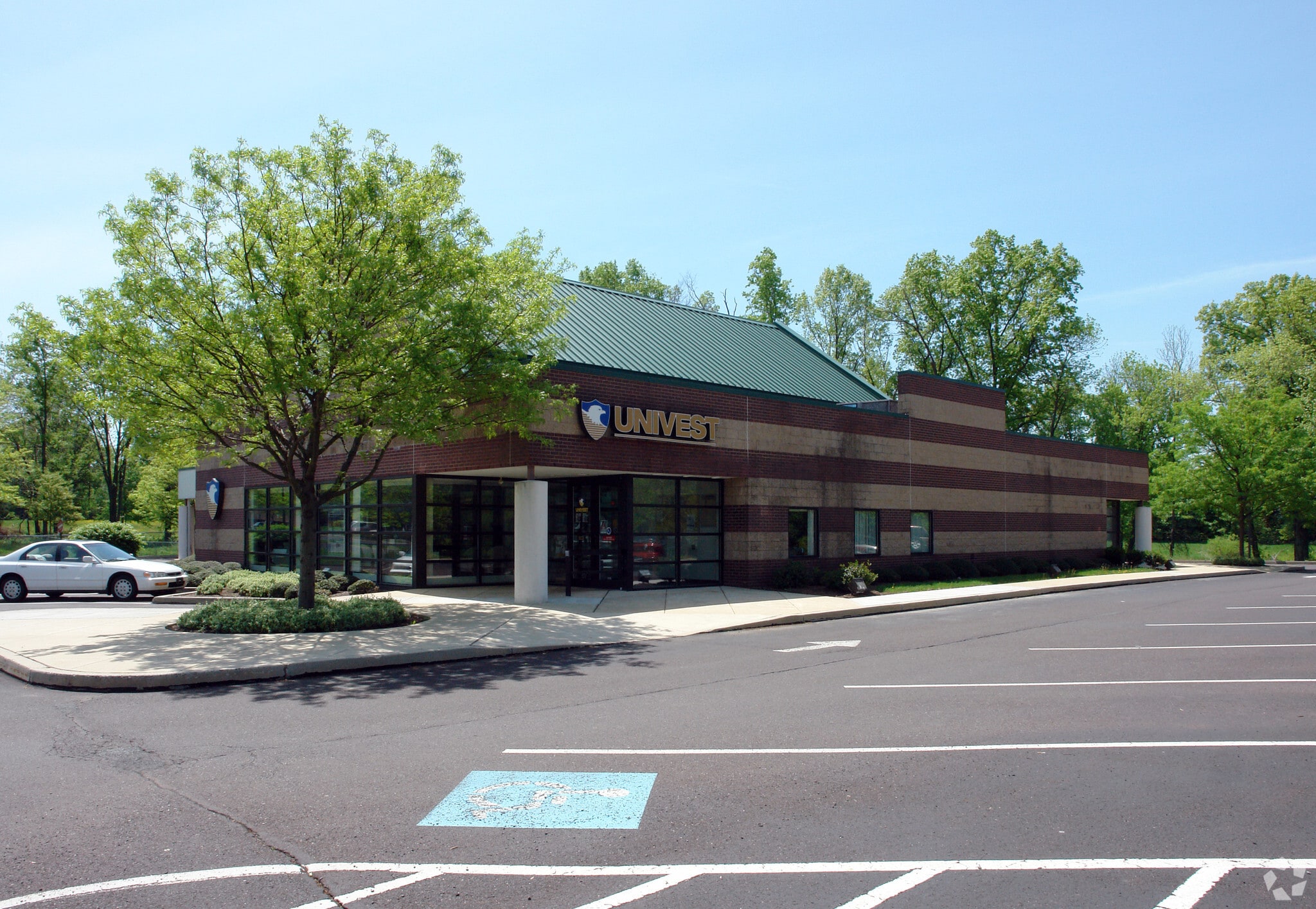 500 Constitution Ave, Perkasie, PA for lease Primary Photo- Image 1 of 2