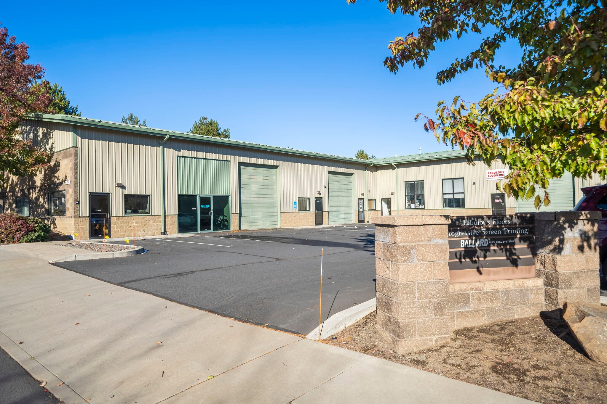 20756 High Desert Ct, Bend, OR for lease Primary Photo- Image 1 of 18