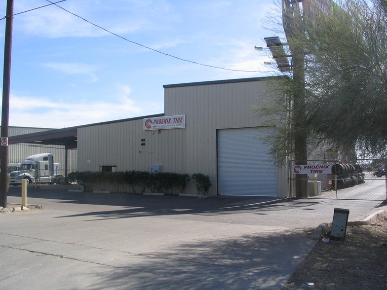 5217 W Buckeye Rd, Phoenix, AZ for lease - Building Photo - Image 3 of 4