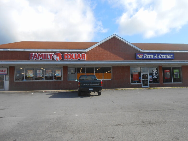 40-60 Church St, Gloversville, NY for lease - Building Photo - Image 2 of 5