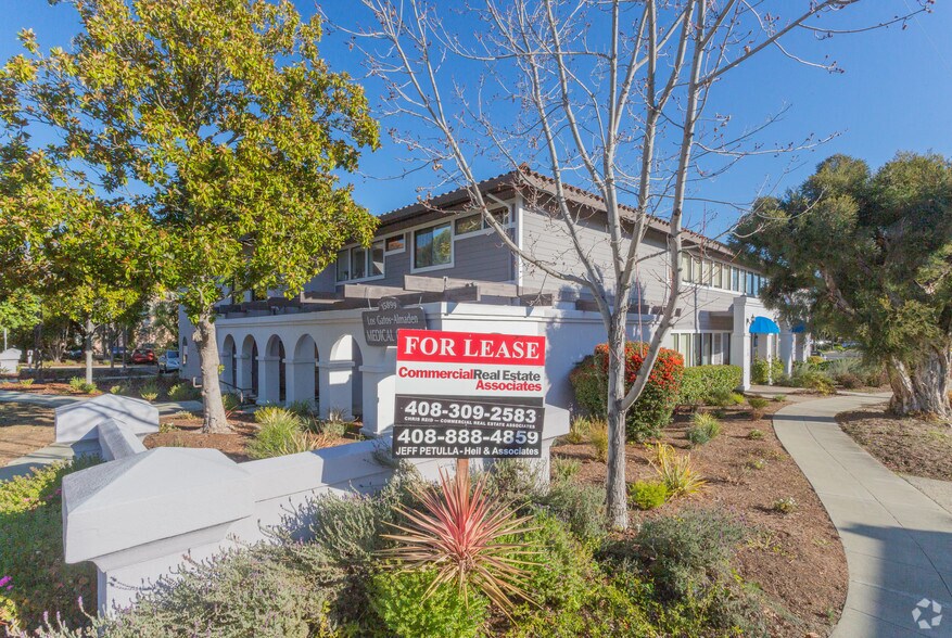 15899 Los Gatos-Almaden Rd, Los Gatos, CA à louer - Photo du bâtiment - Image 3 de 23