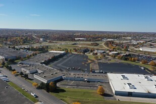 River Ridge Business Center - Restaurant avec service au volant