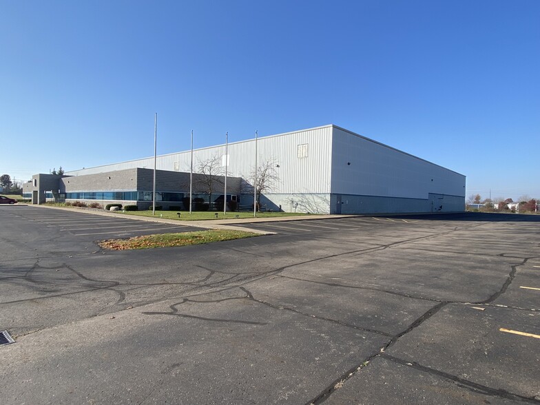 1045 Durant Dr, Howell, MI for lease - Building Photo - Image 2 of 5