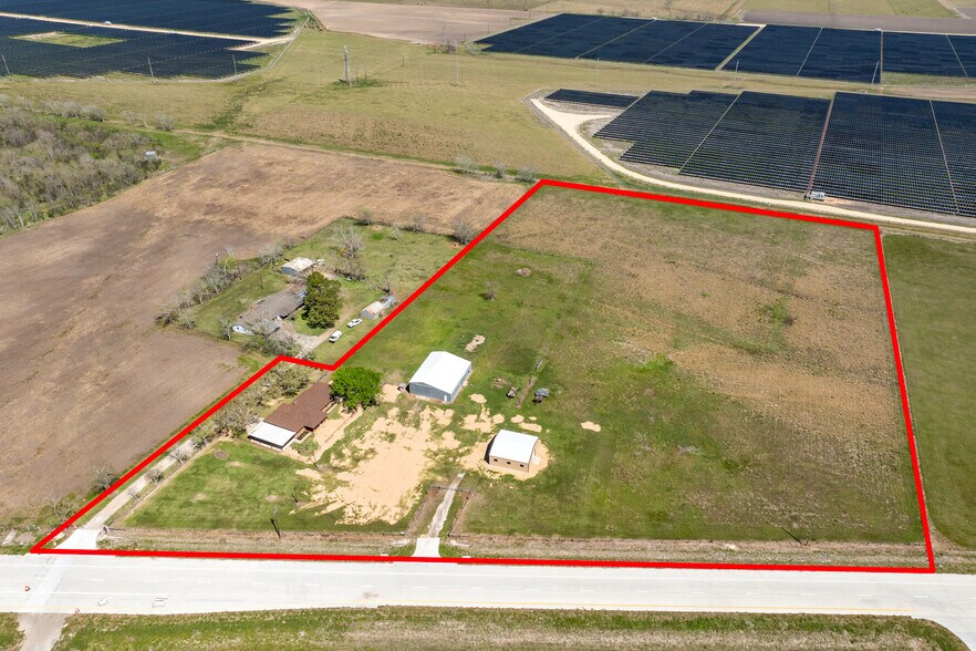 27427 Highway 36, Damon, TX à vendre - Photo du bâtiment - Image 2 de 39