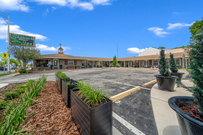 More details for 215 S Pine Ave, Ocala, FL - Hospitality for Sale
