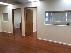 239 New Rd, Parsippany, NJ for lease Interior Photo- Image 2 of 4