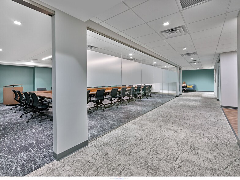 300 Berwyn Park, Berwyn, PA for lease - Interior Photo - Image 2 of 10