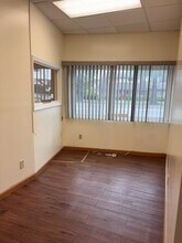 837 Old Country Rd, Westbury, NY for lease Interior Photo- Image 2 of 6