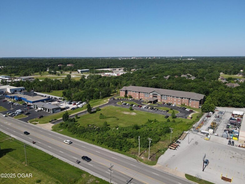 1310 N Rangeline, Joplin, MO à vendre - Photo du bâtiment - Image 2 de 7