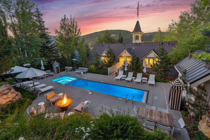 543 Park Ave, Park City, UT à vendre - Photo du bâtiment - Image 3 de 43