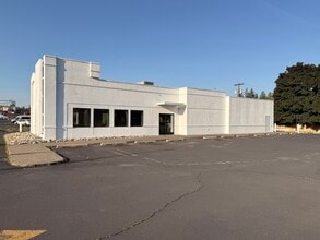 9229 N Division St, Spokane, WA à louer Photo intérieure- Image 1 de 7