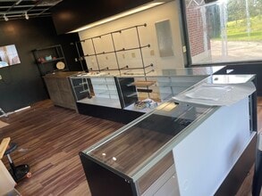 3868 E Washington Ave, Madison, WI for lease Interior Photo- Image 2 of 5