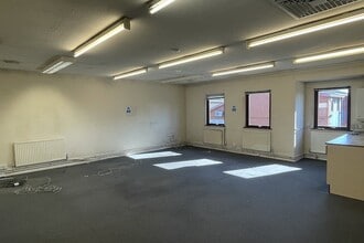 Hampton Rd W, Feltham for lease Interior Photo- Image 1 of 4