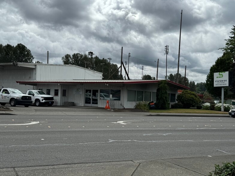 1002 Central Ave N, Kent, WA for lease - Building Photo - Image 2 of 6