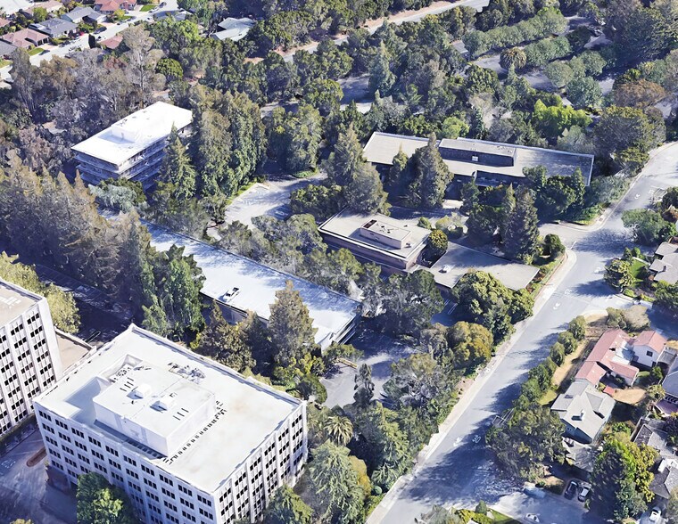 1611 Borel Pl, San Mateo, CA à louer - Photo du bâtiment - Image 1 de 1