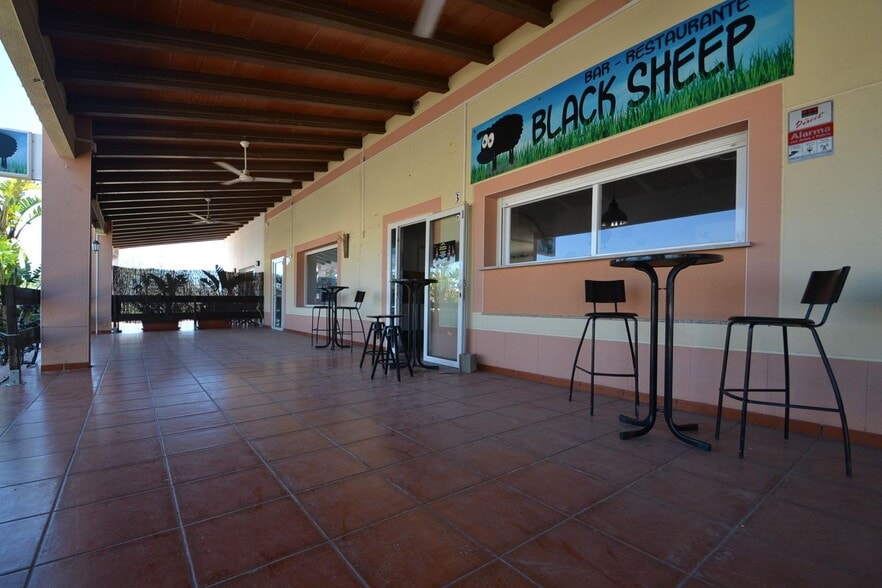 Commerce de détail dans Deltebre, Tarragona à vendre - Photo du bâtiment - Image 2 de 7