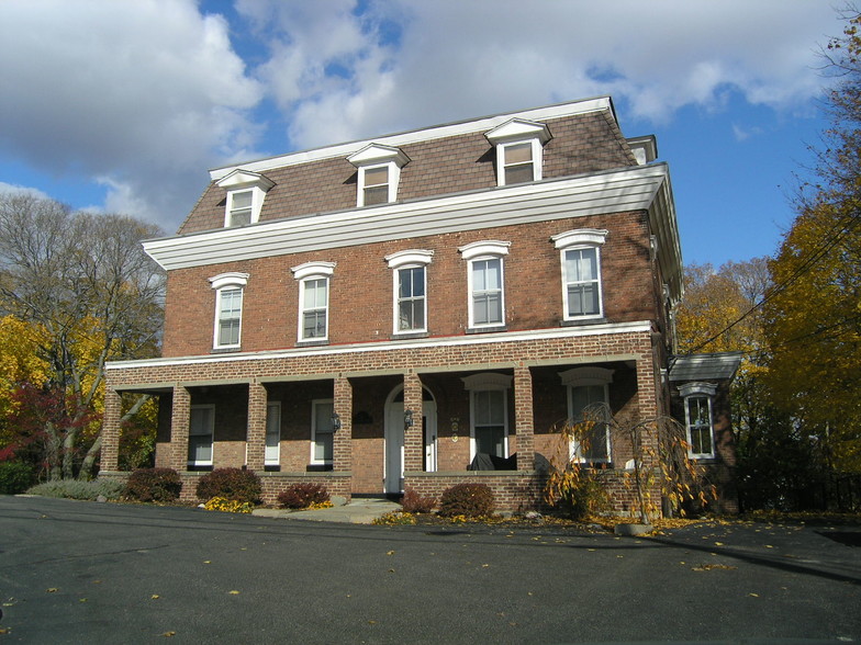 1 E Main St, Stony Point, NY à vendre - Photo principale - Image 1 de 1