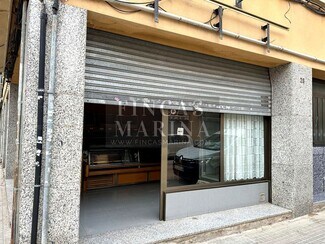 Plus de détails pour Multi-résidentiel à vendre