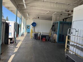 1686 SE N St, Grants Pass, OR for lease Building Photo- Image 1 of 10