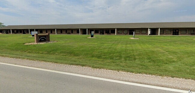 More details for 835 S 9th Ave, Haubstadt, IN - Office for Sale