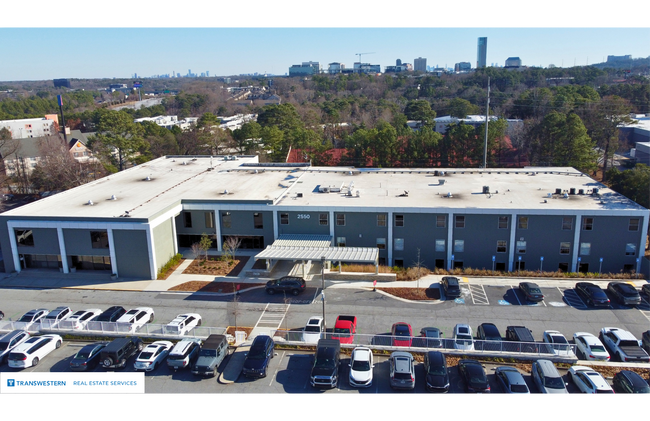 Plus de détails pour 2550 Windy Hill Rd SE, Marietta, GA - Bureau/Médical à louer