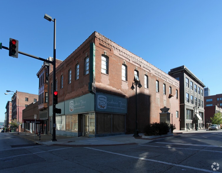 933-935 Broadway Blvd, Kansas City, MO for lease - Building Photo - Image 3 of 9