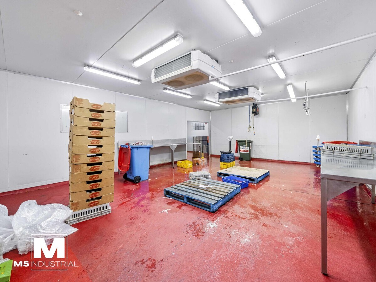 24 Stanley St, Peakhurst, NSW 2210 - Unit 4 - - Interior Photo - Image 2 of 5