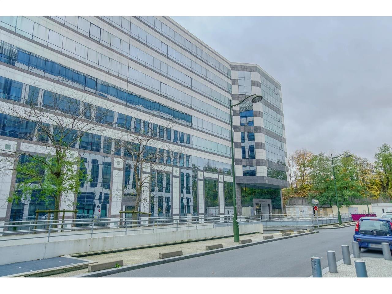 Office in Fontenay-sous-Bois for lease Building Photo- Image 1 of 7