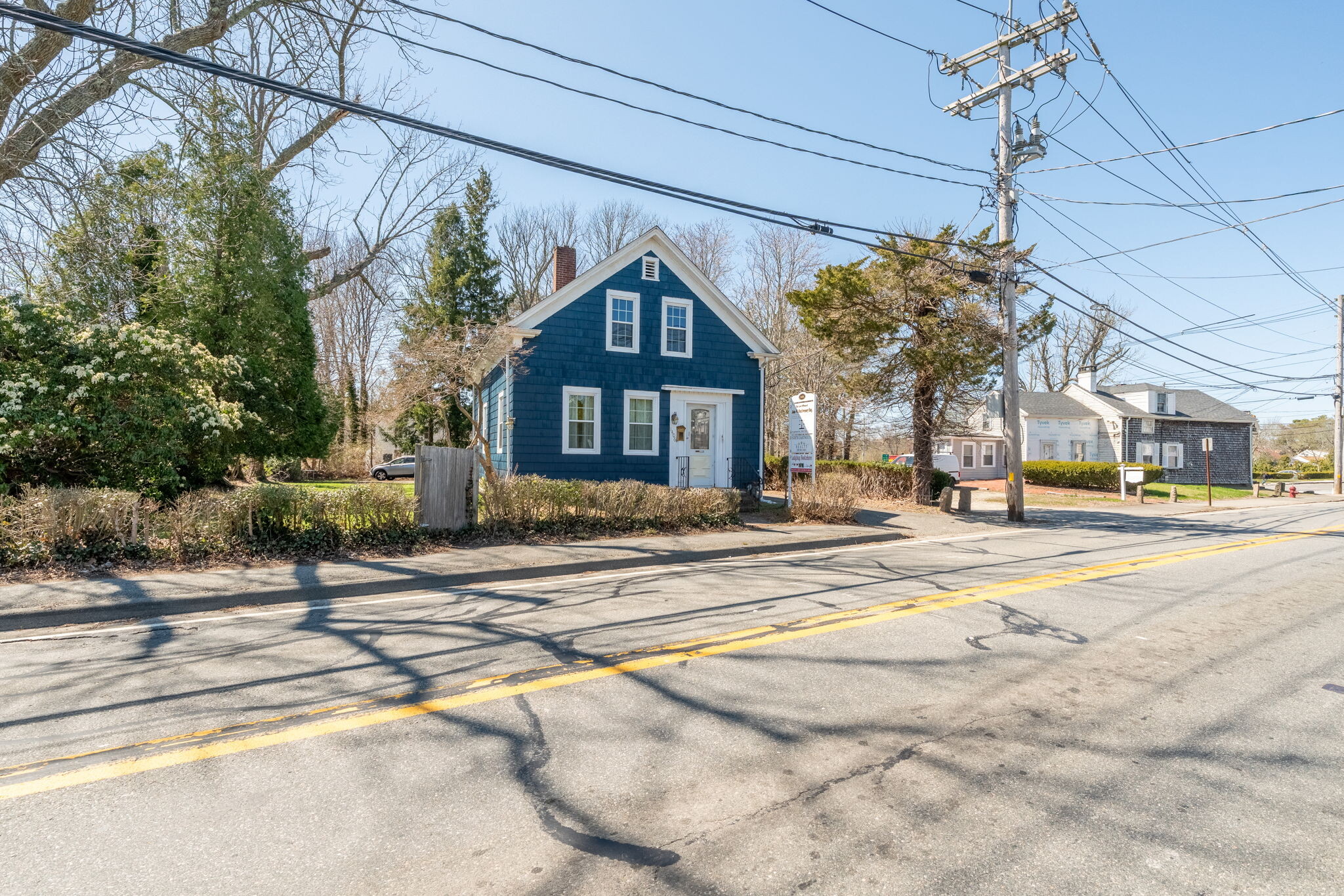 1406 Tucker Rd, Dartmouth, MA for sale Building Photo- Image 1 of 12