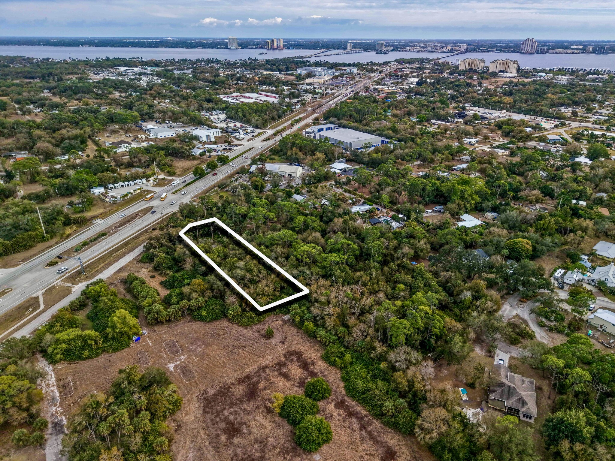 14421 N Cleveland Ave, North Fort Myers, FL for sale Primary Photo- Image 1 of 5