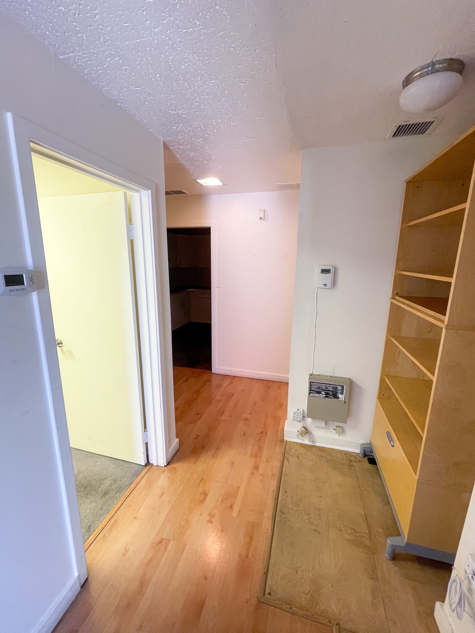 712 D St, San Rafael, CA à louer Photo intérieure- Image 1 de 8