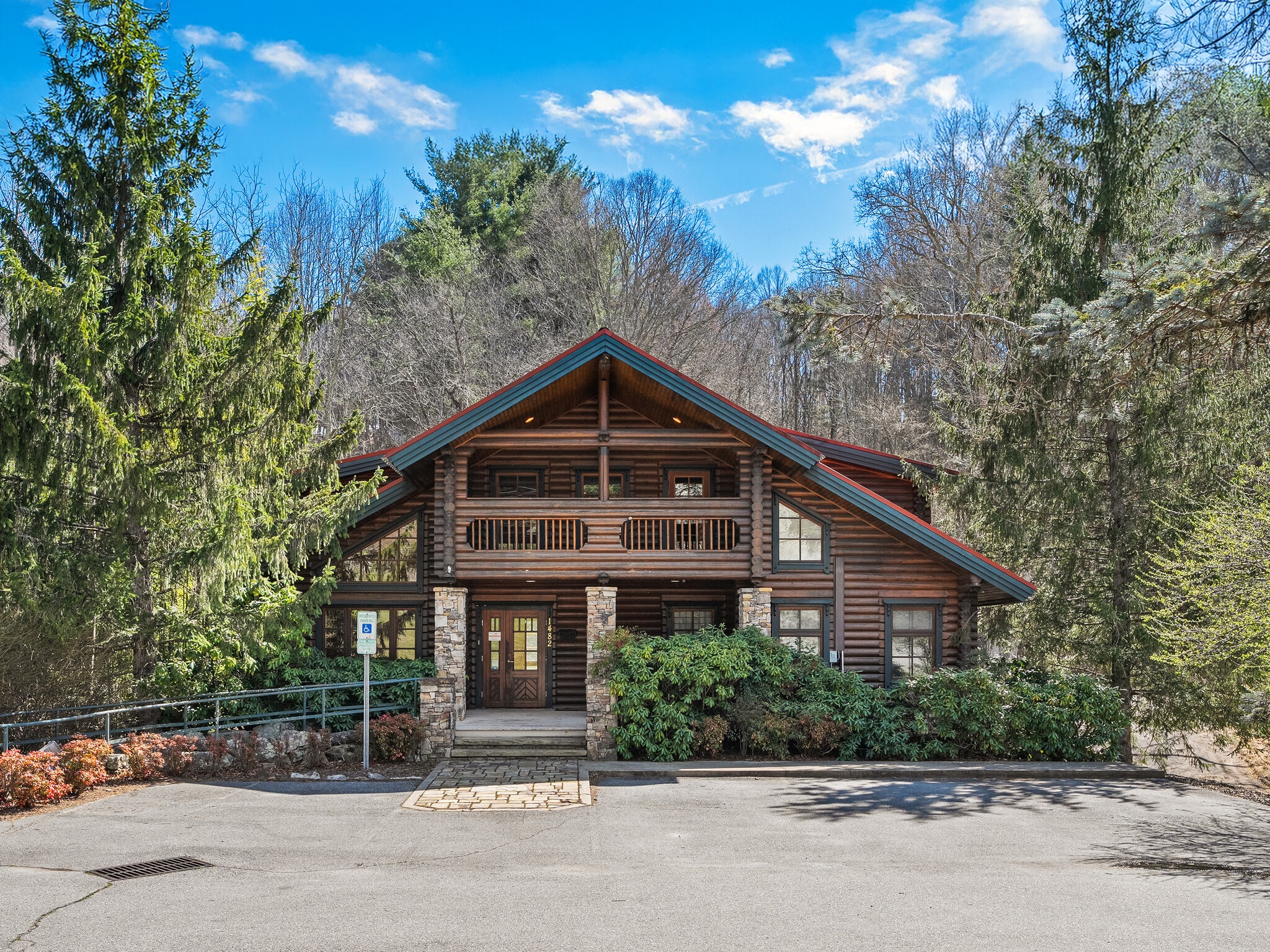 1482 Russ Ave, Waynesville, NC for lease Interior Photo- Image 1 of 50