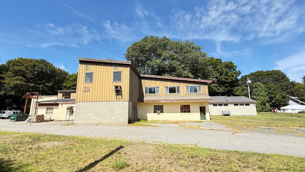 148 Marlboro Rd, Southborough, MA à vendre - Photo du bâtiment - Image 1 de 17