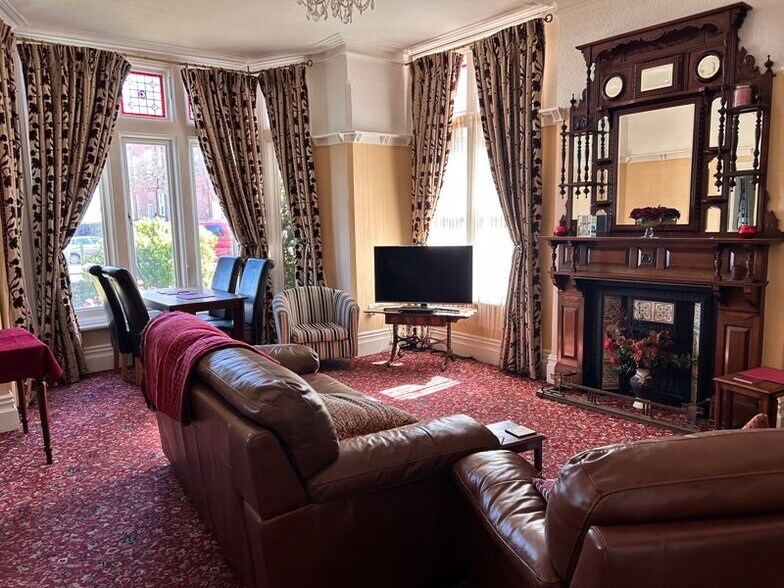 21 Kirkley Cliff Rd, Lowestoft à vendre - Photo intérieure - Image 3 de 5