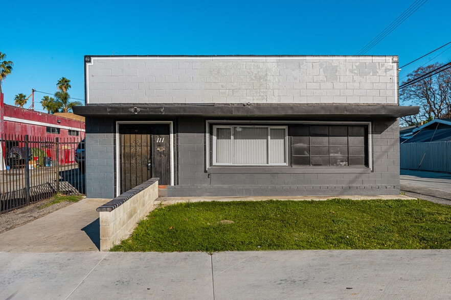 111 E Wilhelmina St, Anaheim, CA à louer - Photo du bâtiment - Image 2 de 29