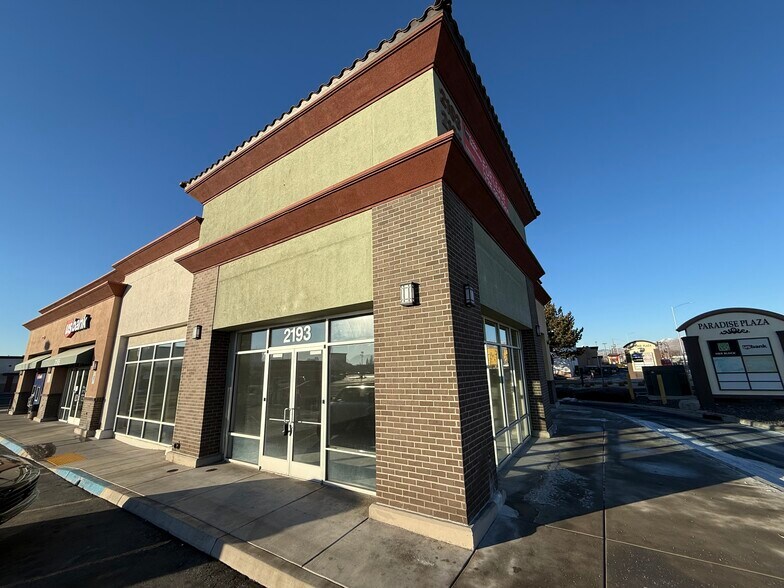 2193-2195 Oddie Blvd, Sparks, NV à louer - Photo du bâtiment - Image 3 de 15