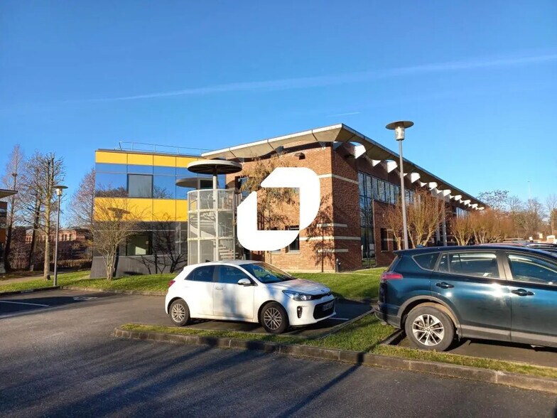 20 Allée Du Château Blanc, Wasquehal à louer - Photo du bâtiment - Image 3 de 6