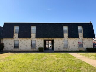 Plus de détails pour 705 E Worth St, Grapevine, TX - Multi-résidentiel à vendre