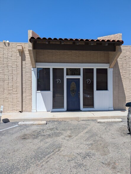 74040 El Paseo, Palm Desert, CA à louer - Photo du bâtiment - Image 1 de 2