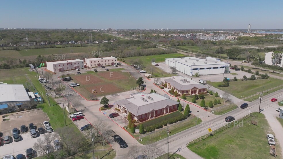 860 Lawrence Rd, League City, TX à vendre - Vidéo sur l’inscription commerciale - Image 2 de 3